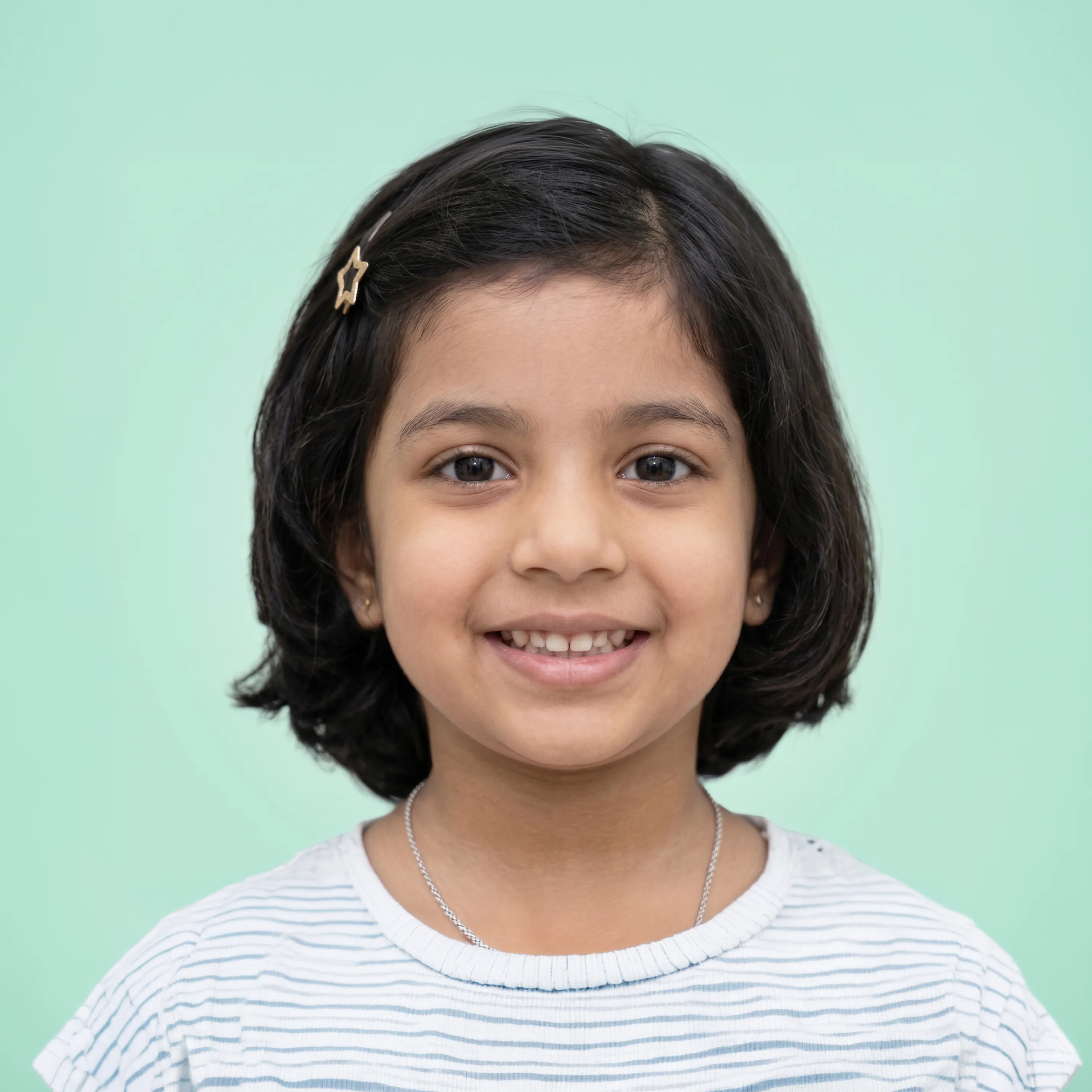 Happy smiling child at Dentitia
